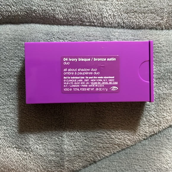 Clinique Set - Picture 9 of 9